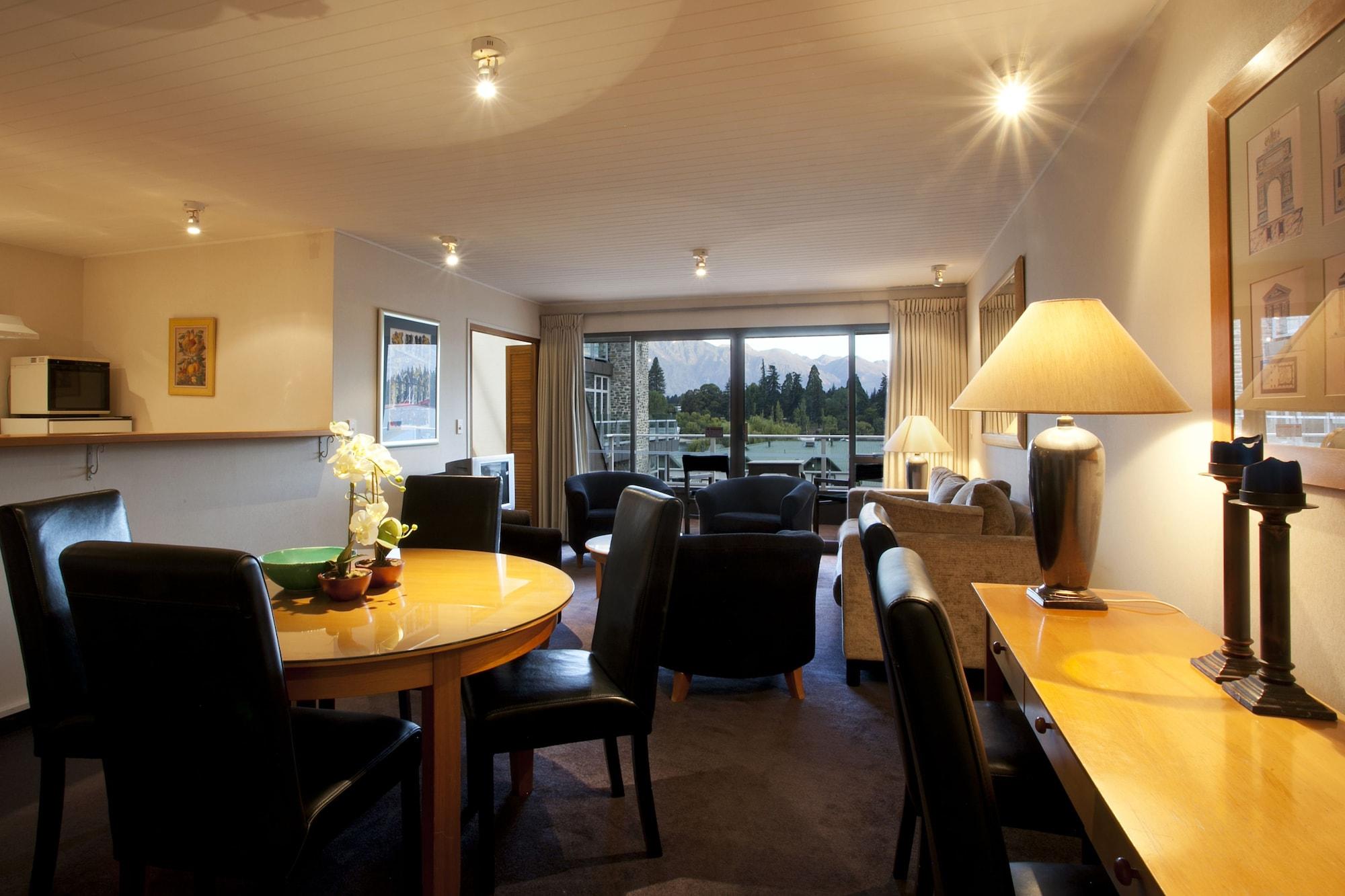 The Lofts 3*