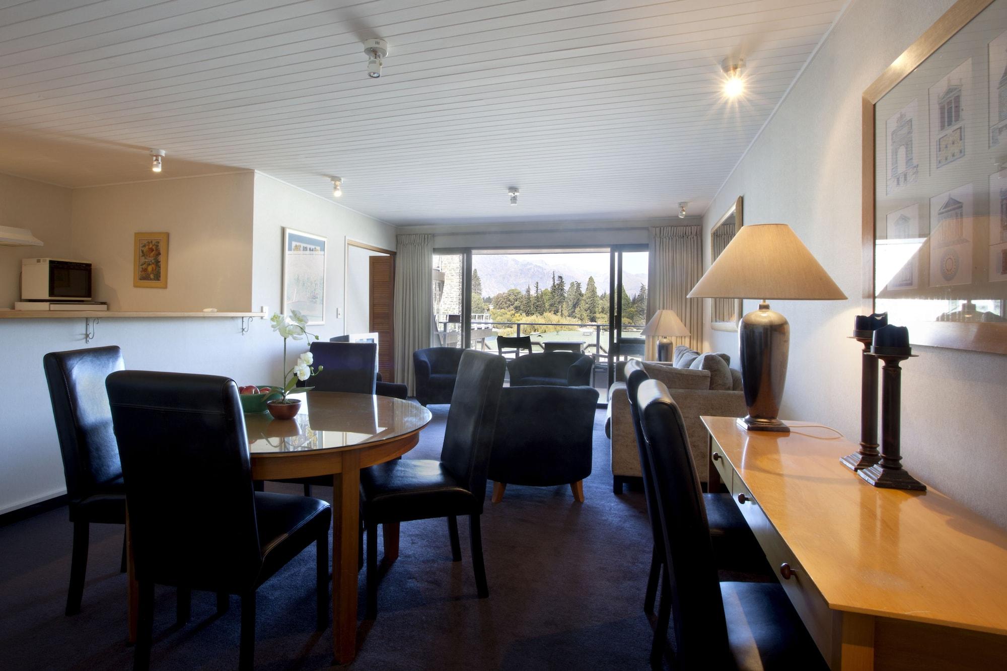 The Lofts 3*